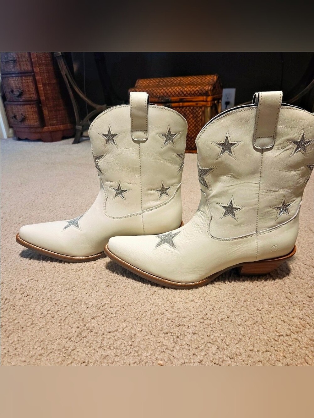 White Star Embroidered Western Ankle Boots - Stylish Home Accents Size 10